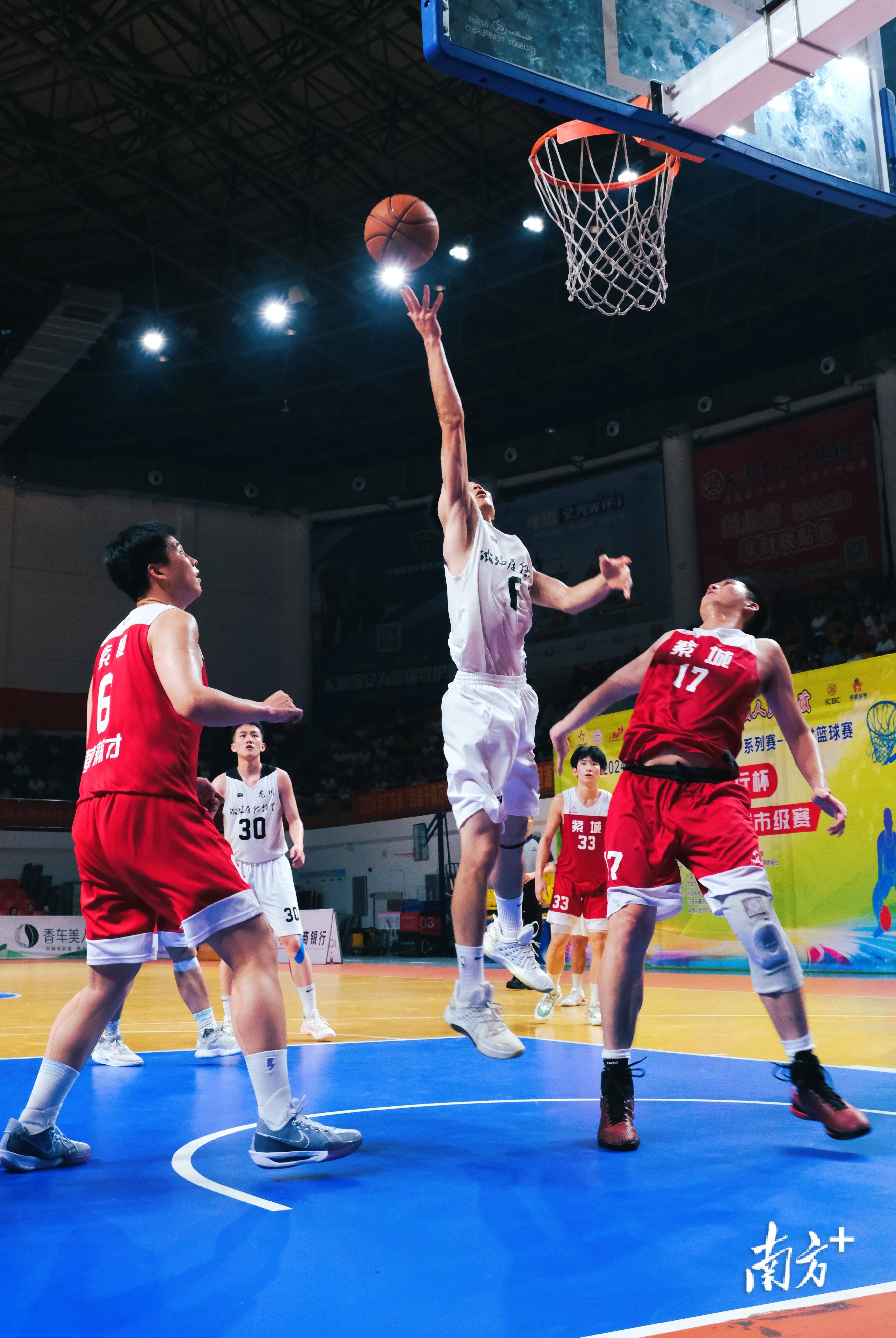 包含篮球比赛中的人气爆棚，观赏性非常高的词条