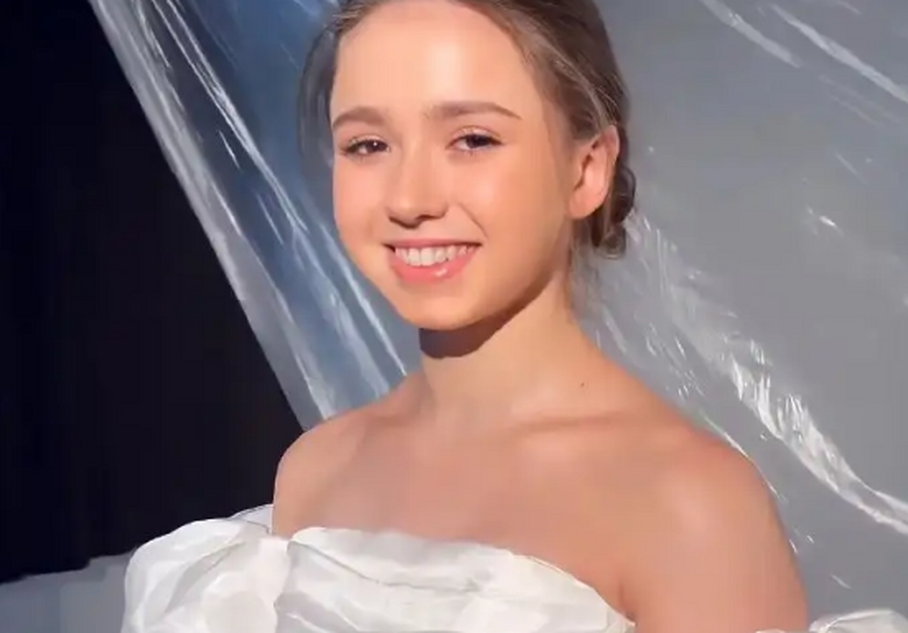 开云下载-田径热度飙升，网友热议不断的简单介绍