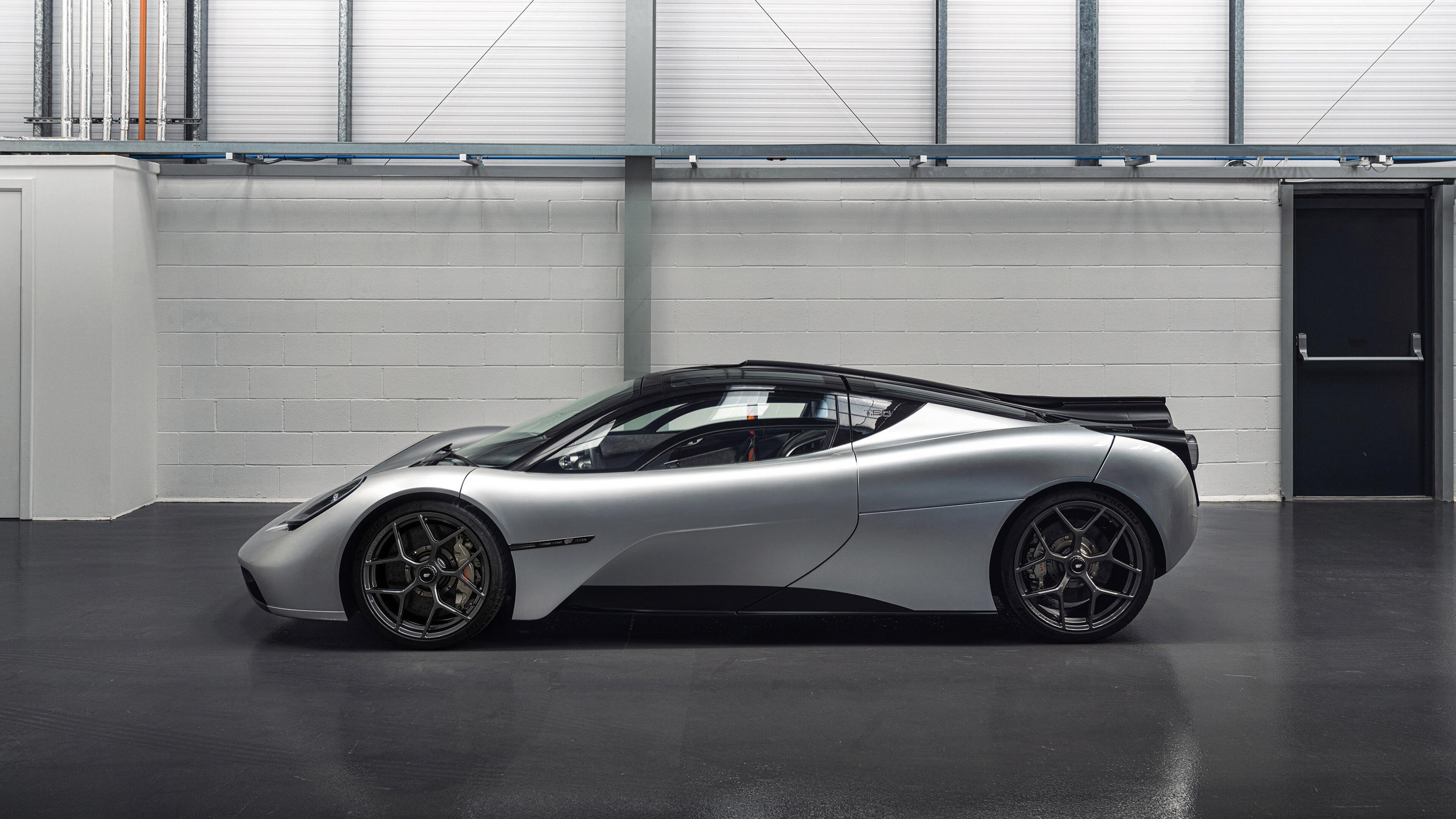 浓眉关键节点连续得分击溃活塞，掘金展现冠军统治力