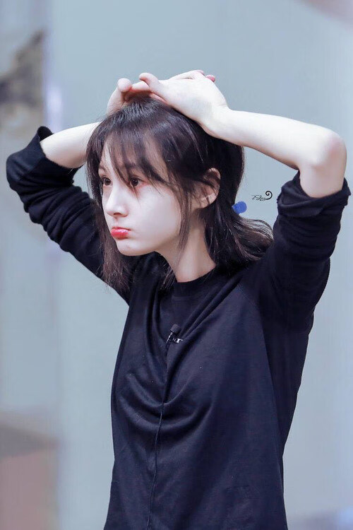 绿茵与硬木的交响，欧冠半决赛烽火连天，掘金稳如泰山轻取魔术